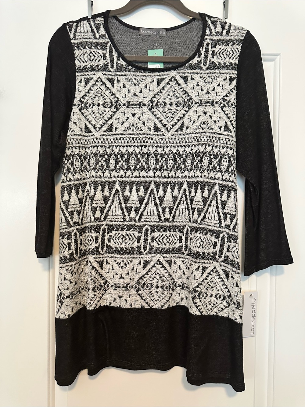 NWT Loveappella Black & White Aztec Patterned Women's Tunic